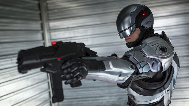 Pleins feux sur le nouveau "Robocop", encore un vilain pour "The Amazing Spider-Man 2", la belle-soeur de Batman, le point sur la suite de "Je suis une légende"...