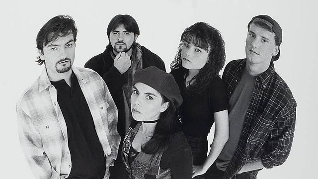 "Qui c'est qui gagne entre Hulk et Superman à ton avis ? On s'en fout ils pourront jamais se rencontrer..."