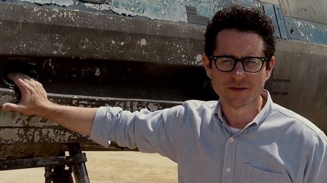 Star Wars 7 : un scénario révélé par le site "Badass Digest", des News en Bref spéciales Batman pour le Batman Day !