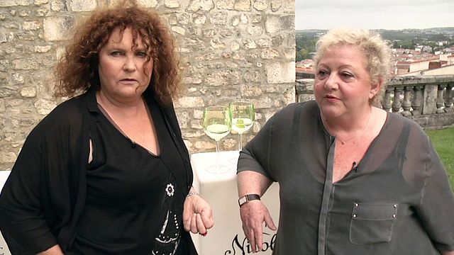 Plus de 70 comédiens se sont donnés rendez-vous pour la grande aventure des "Brèves de comptoir" de Jean-Michel Ribes et Jean-Marie Gourio. Rencontre avec les deux porteurs du projet, et deux des comédiennes, Valérie Mairesse et Chantal Neuwirth...