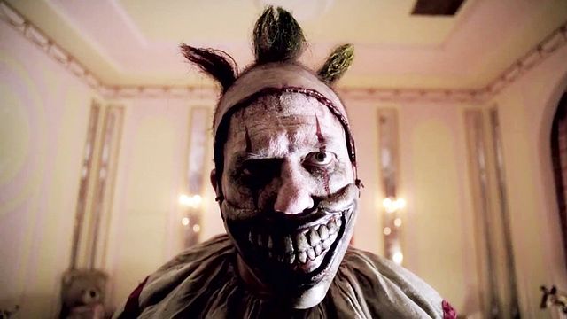 Cette semaine dans Tueurs en Séries… Des monstres de foire, un message à caractère pornographique, des Tortues géniales et la fin de "The Knick" !