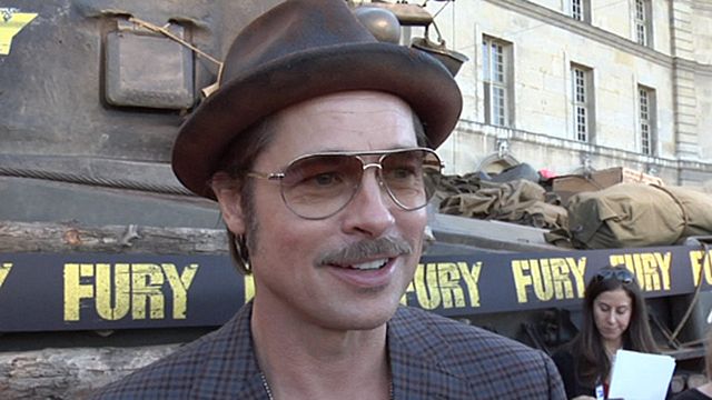 L'équipe de "Fury" au grand complet à Paris avec leur tank Sherman...