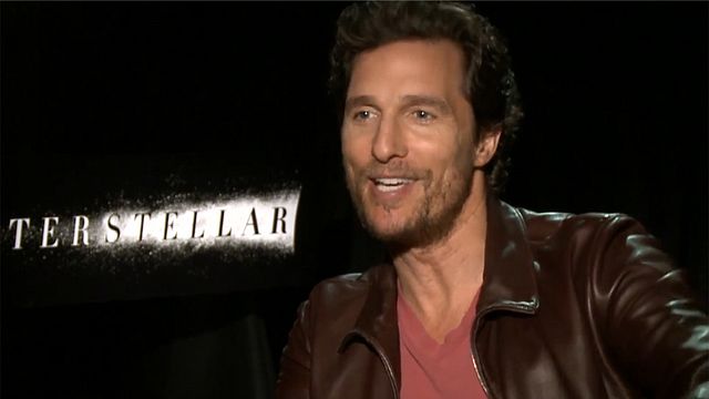 Matthew McConaughey détaille une scène de "Adaptation" de Spike Jonze dans laquelle Nicolas Cage joue un double rôle. Il confie à son jumeau un souvenir heureux/douloureux de sa jeunesse...