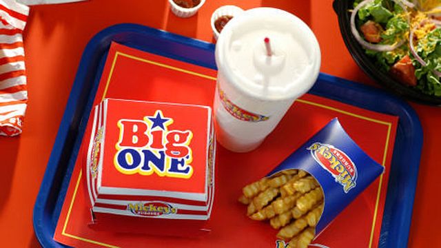 "Bienvenue chez Mickey's Fast Food Restaurants" - Le générique de début du film...