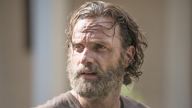 Cette semaine dans Tueurs en Séries : les zombies de "The Walking Dead" sont increvables, une série pour Jean-Claude Van Damme, Patrick Stewart comme vous ne l'avez jamais vu et le retour de "Broadchurch" sur France 2 !