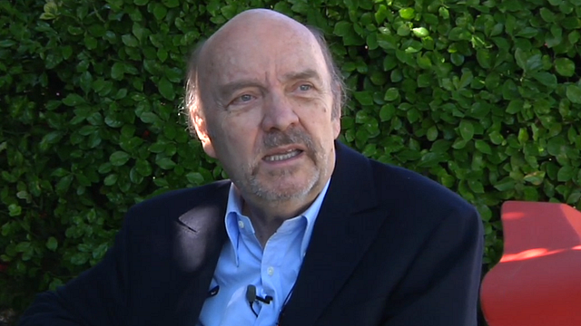 Jean-Paul Rappeneau évoque avec émotion ses retrouvailles avec le public à l'occasion de la présentation de "Belles familles" en ouverture du Festival d'Angoulême.