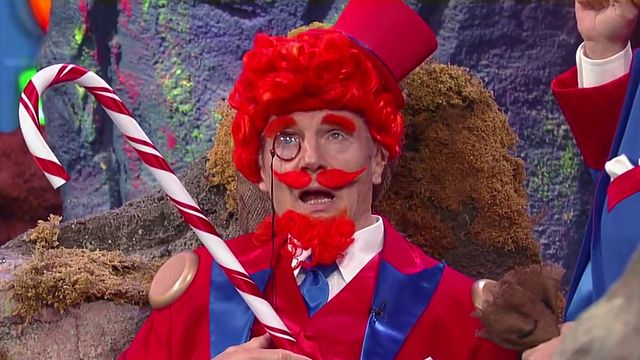 Suite au rachat de "Candy Crush" par Activision et Blizzard, Stephen Colbert nous présente la première scène du film. Avec Liam Neeson dans le rôle de Mr. Toffee.