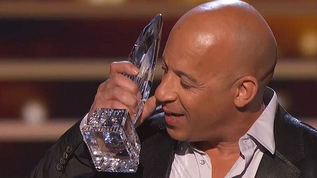 L'acteur et producteur de la saga Fast &amp; Furious s'est montré très ému au moment de recevoir un deuxième trophée au cours de la soirée.