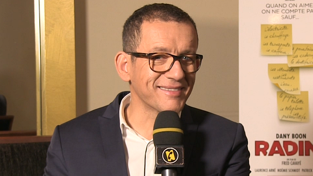 L'acteur Dany Boon évoque la comédie "Radin !", dans laquelle il incarne un homme (très) près de ses sous.