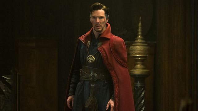 Spidey enfile son costume, des retours dans l'épisode 100 d'Arrow, Doctor Strange rejoint les Avengers, des news de Seuls...