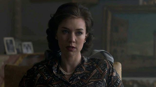 The Crown - saison 1 Bande-annonce VF "Relations personnelles"
