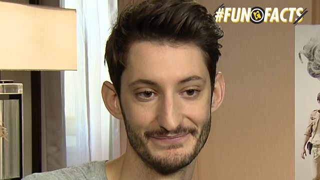 Son casting avorté pour Spider-Man, ses débuts en chien, sa peur des requins :&nbsp;les Fun Facts de Pierre Niney par Pierre Niney...