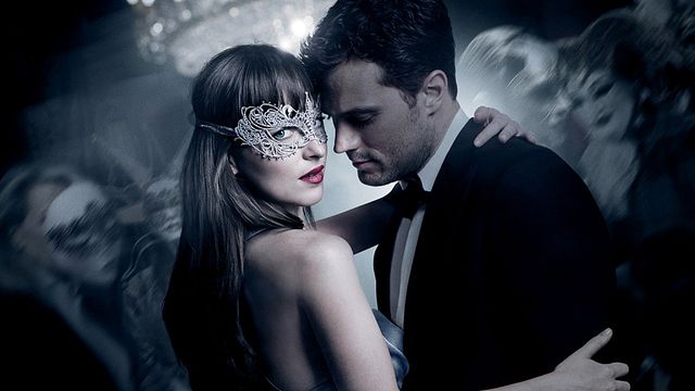 Michel &amp; Michel ressortent les menottes, les cravaches et les ronds jaunes pour la deuxième escapade cinéma de Christian &amp; Anastasia...