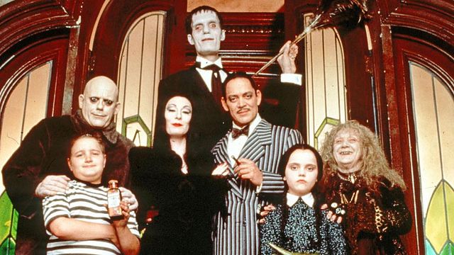 Michel &amp; Michel s'invitent chez les Addams pour des faux raccords qui font délicieusement mal, très mal...