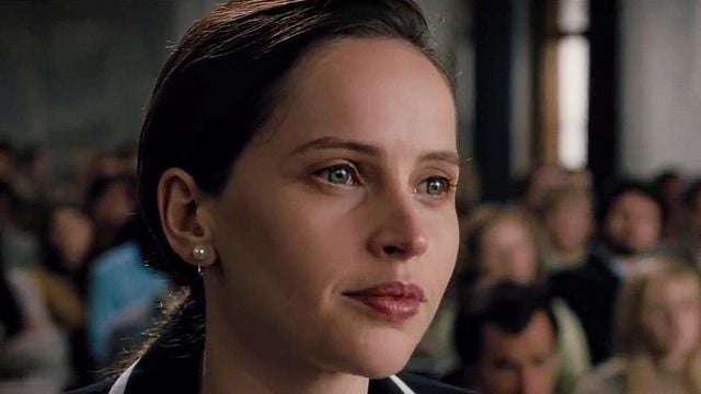 Une femme d'exception Trailer