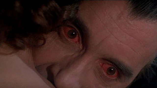 Une messe pour Dracula Trailer