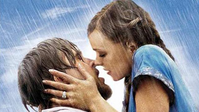 "Vous vous souvenez, il y a 9 ans, on passait de MSN à Facebook ! Et on allait au ciné aussi..."