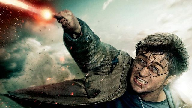 "Harry Potter" : le point sur la nouvelle franchise; En exclu, l'affiche française finale d'"Hunger Games : L'Embrasement"; "The Dark Knight" en accéléré et en jeu vidéo...

