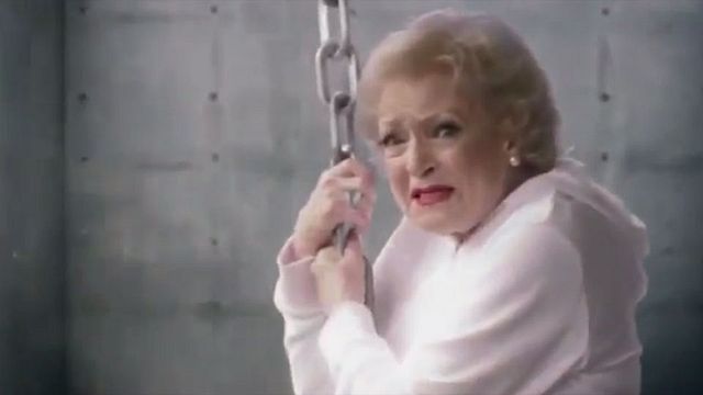 Le dernier clip très chaud de Miley Cyrus a donné des idées à Betty White pour lancer la promo de son nouveau show