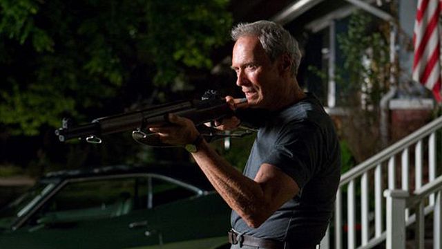 "Vous vous souvenez, il y a 4 ans, on écoutait tous les Black Eyed Peas ! Non ! Pas moi ! Moi je pleurais le roi de la pop ! Et j'allais au ciné aussi..."