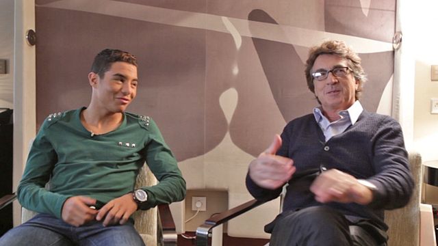 Au micro d'AlloCiné,&nbsp;François Cluzet et Samy Seghir reviennent sur leur expérience de tournage exceptionnelle, pour "En Solitaire", dans des conditions réelles, à bord d'un authentique voilier de course.