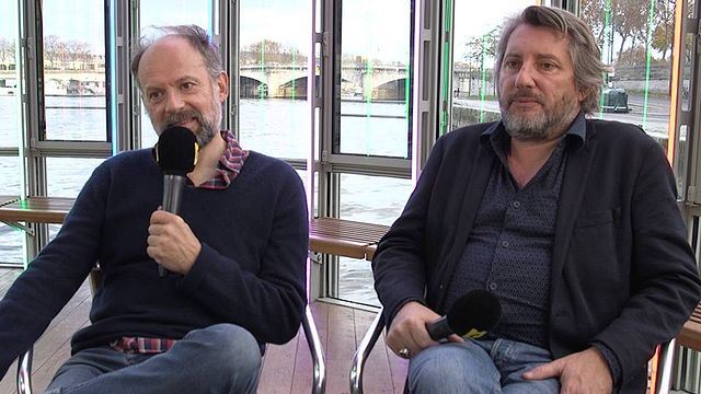 Aussi inséprables que les deux singes en peluche qui donnent leur nom au film, Denis et Bruno Podalydès évoquent "Les 2 Alfred", satire du monde du travail et de la société hyper-connectée que l'actualité a rendu encore plus pertinente que prévu.