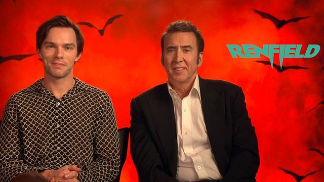 Partenaires dans "Renfield", Nicolas Cage et Nicholas Hoult nous présentent cette comédie d'horreur dans laquelle le premier réalise l'un de ses rêves : jouer Dracula au cinéma.