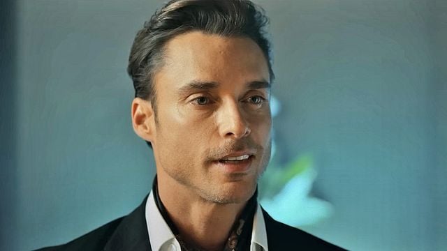 Faux profil Série TV 2023 AlloCiné