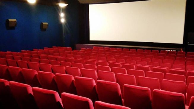 Fermeture des cinémas : vers une réouverture dès le 17 mai ? – Actus Ciné