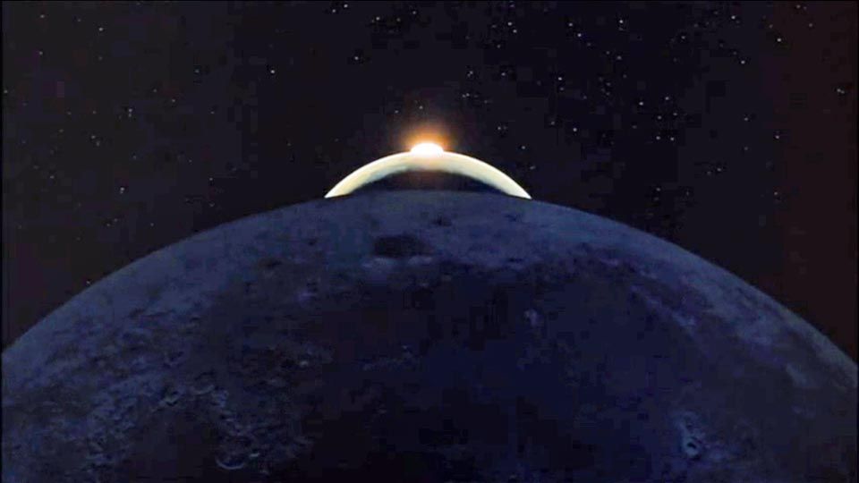Trailer du film 2001 l